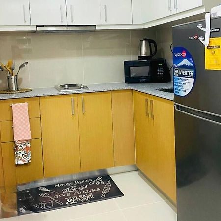 Cosy Executive 1 Bedroom Uptown Parksuites Ultra Fast Internet Manila Bagian luar foto