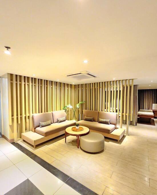 Cosy Executive 1 Bedroom Uptown Parksuites Ultra Fast Internet Manila Bagian luar foto